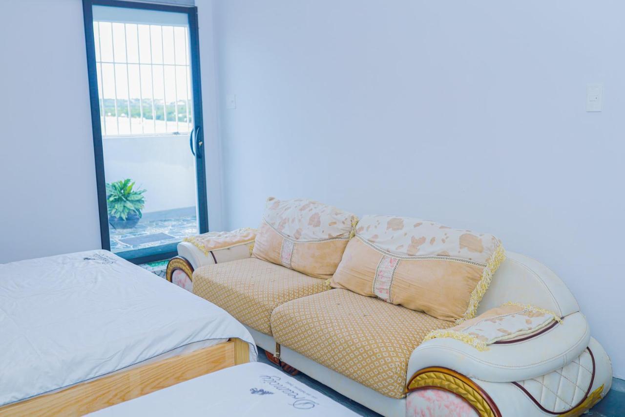 Gio Homestay - プレイク エクステリア 写真