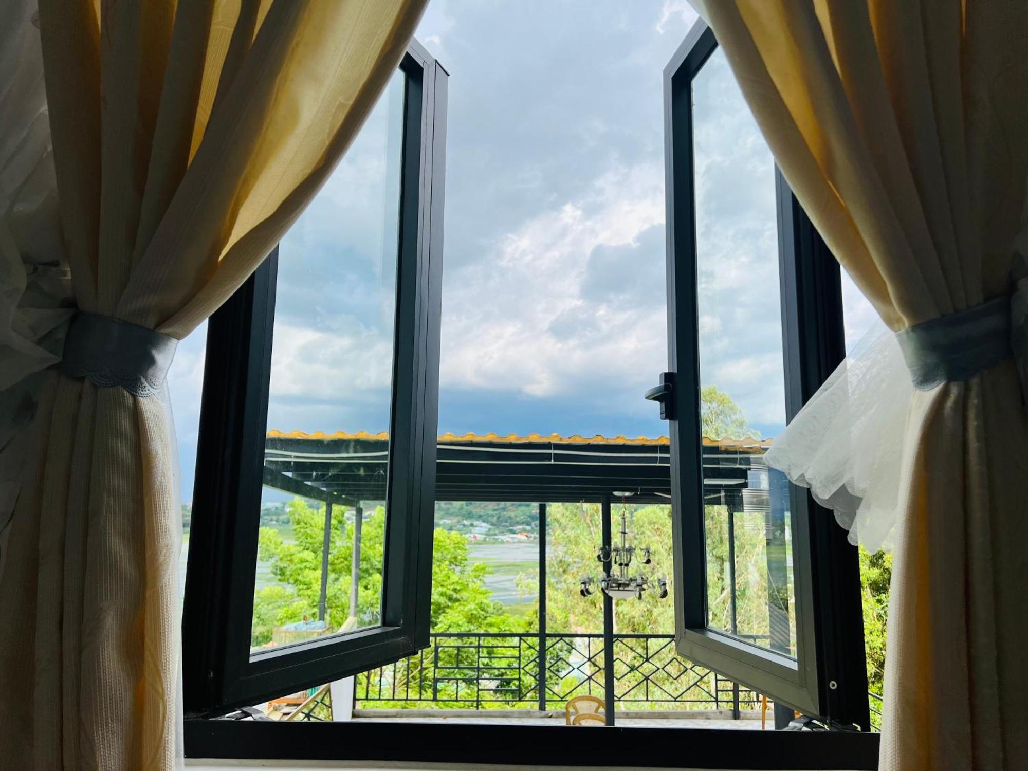 Gio Homestay - プレイク エクステリア 写真