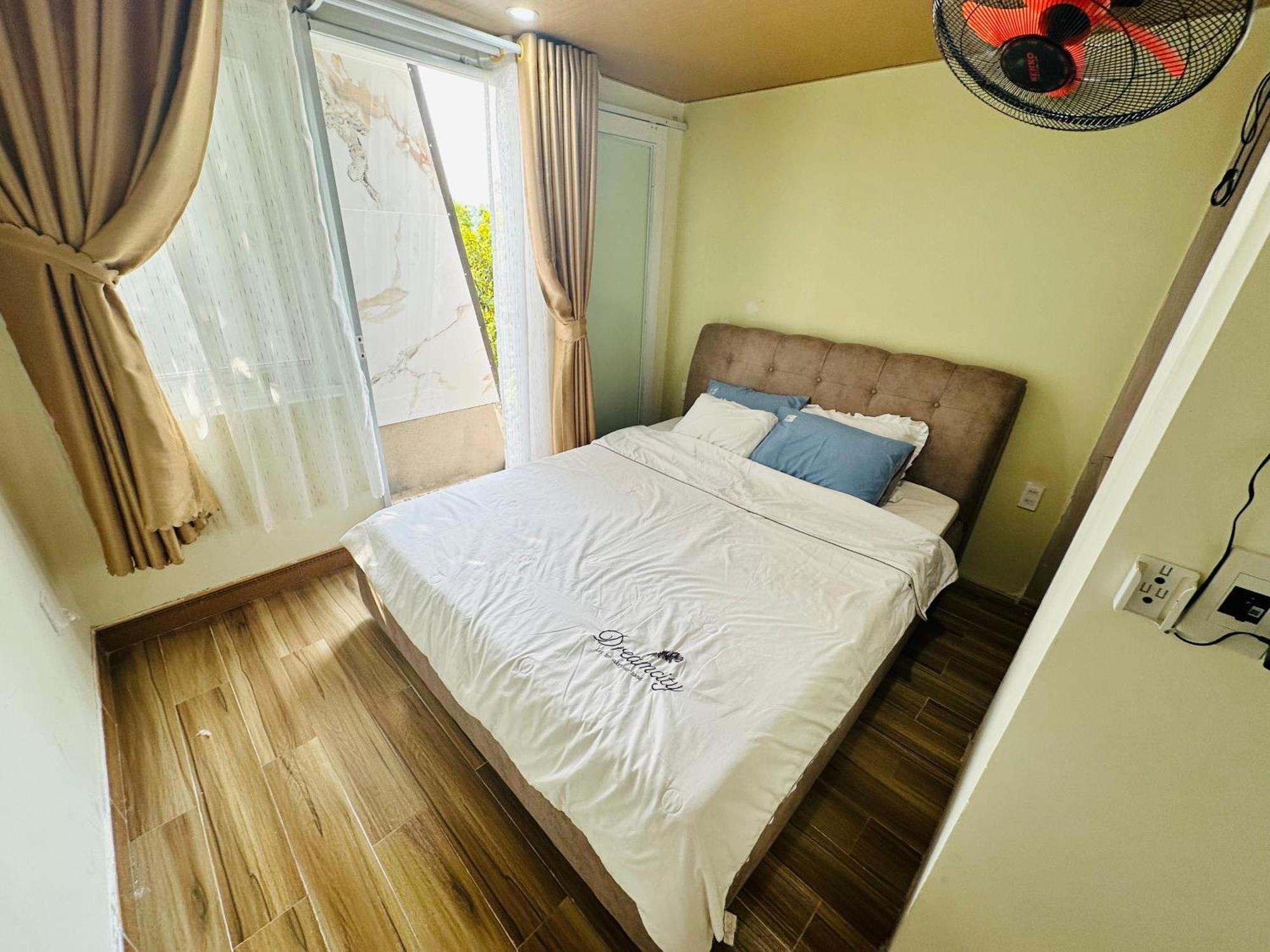 Gio Homestay - プレイク エクステリア 写真
